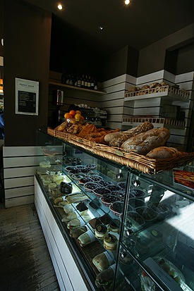 Poza French Bakery Le Restaurant Catargiu